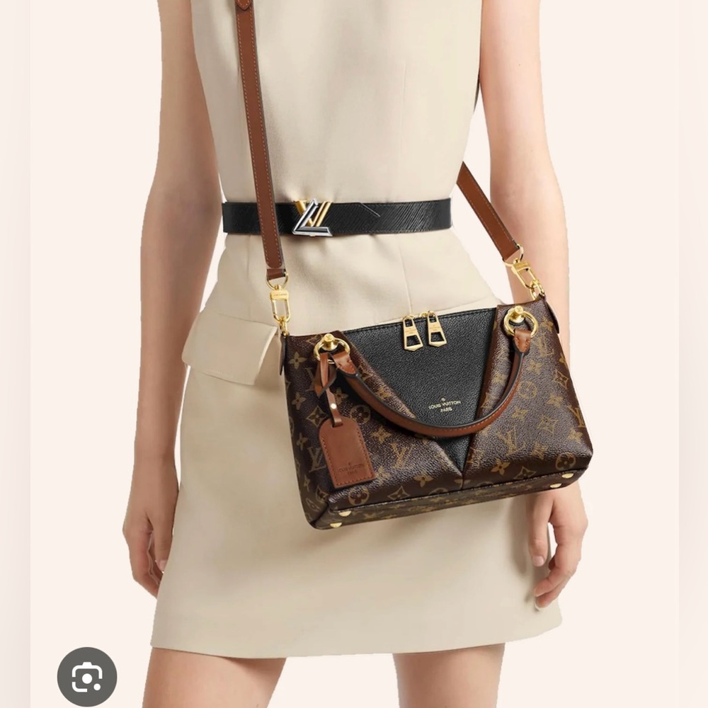 NEW Authentic Louis Vuitton V Tote BB Noir